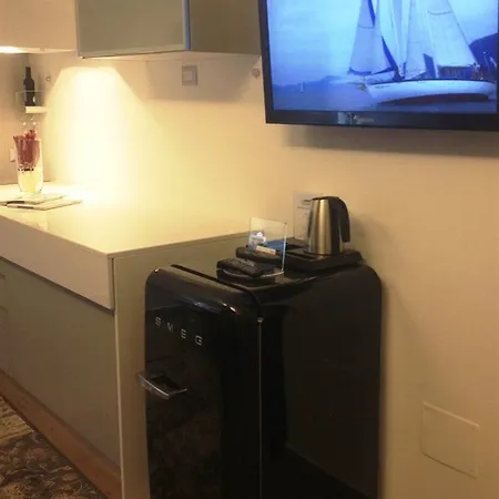 231 Via Roma Apartament *