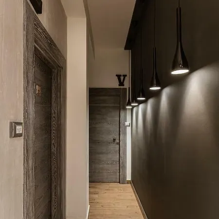 231 Via Roma Apartament *